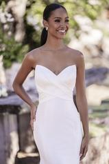 R3608 Ivory front
