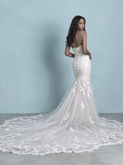 9762 Almond/Champagne/Ivory/Nude back