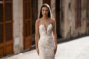 E161 Champagne/Ivory/Nude detail