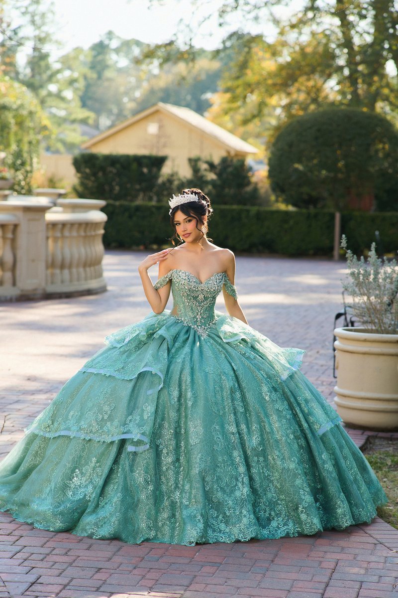 Amabella Quinceanera Q1108