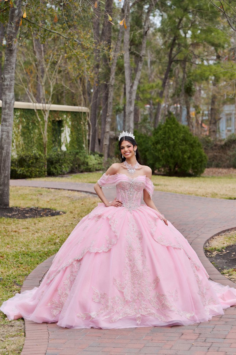 Amabella Quinceanera Q1114