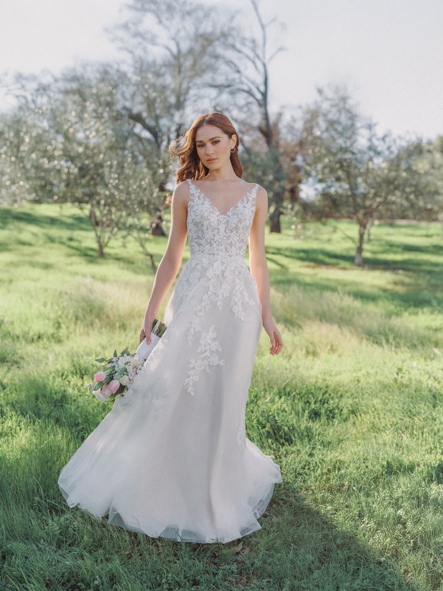 Allure Bridals Romance R3983