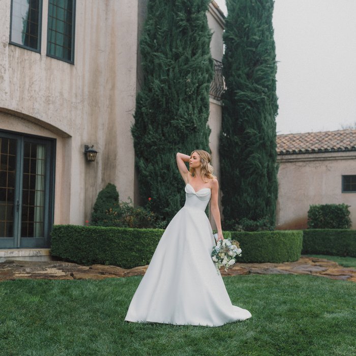 Allure Bridal A1474