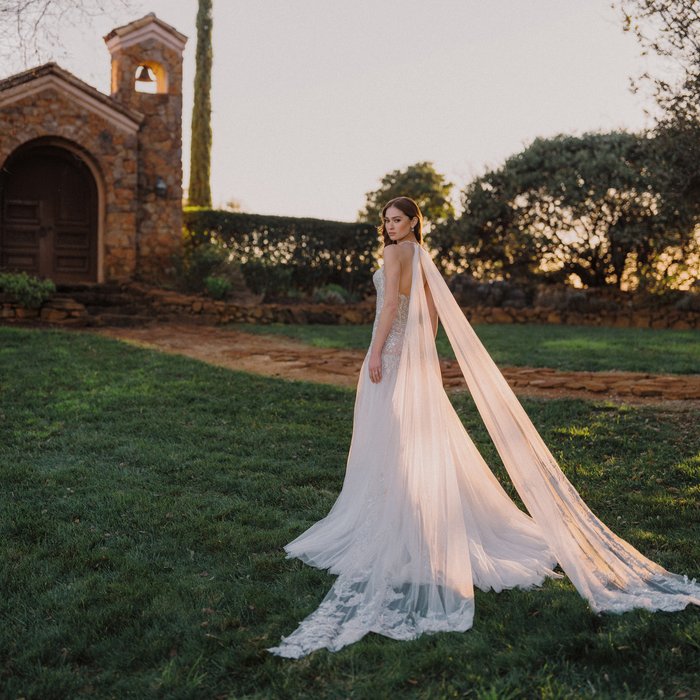 Allure Bridal A1489