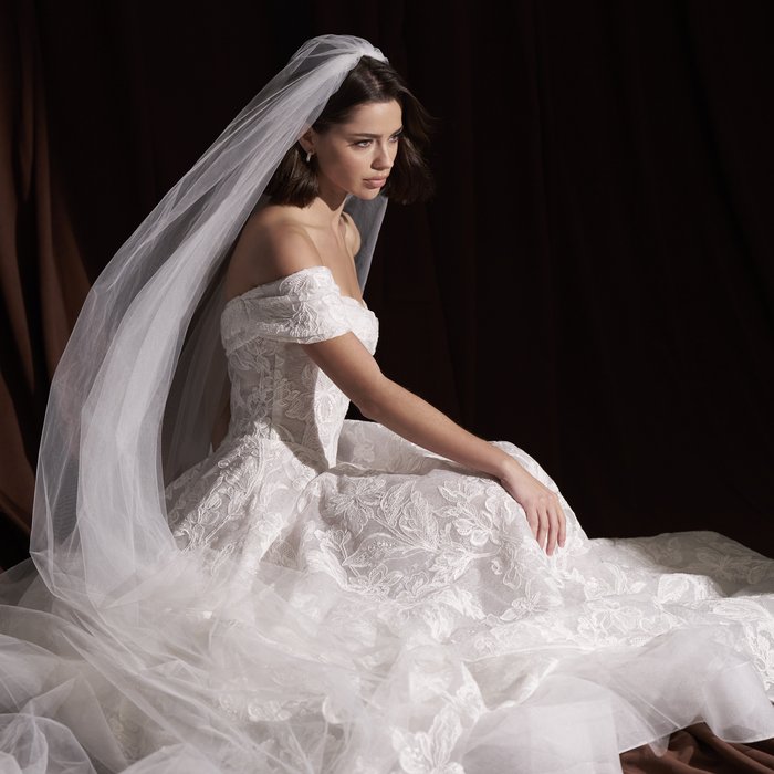 Allure Couture Bridal C822