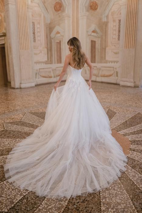 Abella by Allure E600