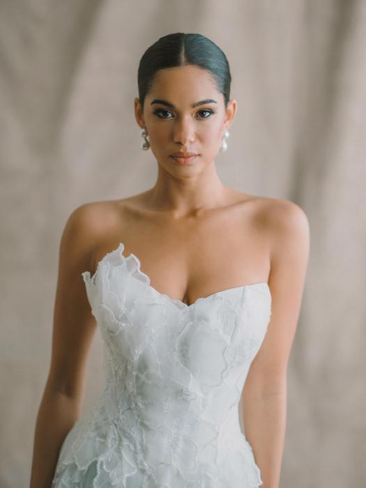 Abella by Allure E600