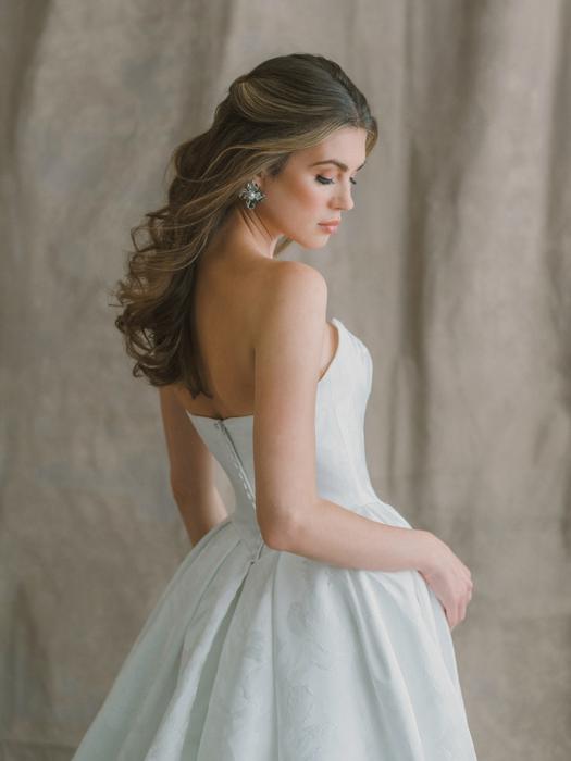 Abella by Allure E608