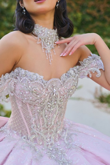 AmaBella Quince Q1118