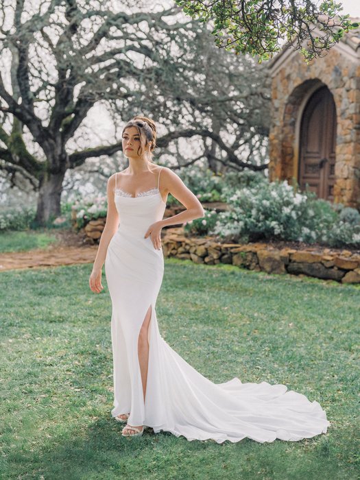 Romance Bridal by Allure R3973