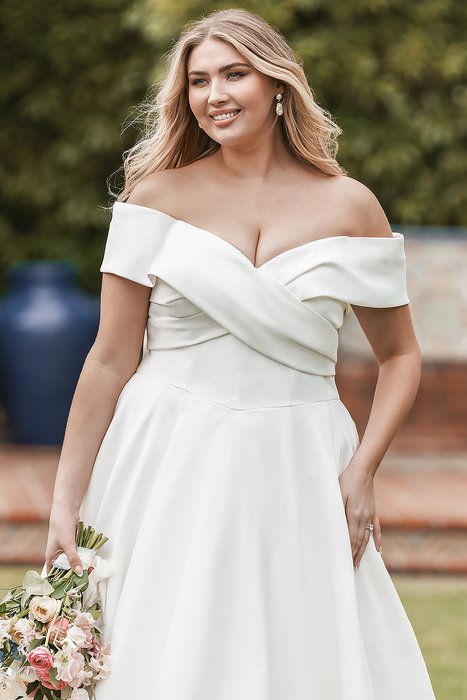 Allure Women's Bridal Collection W504