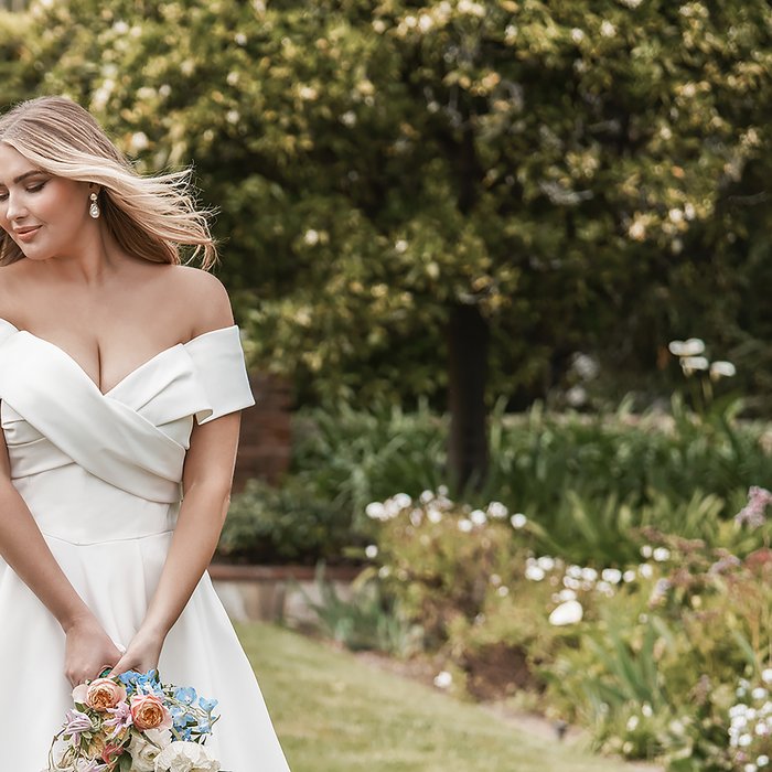 Allure Women's Bridal Collection W504
