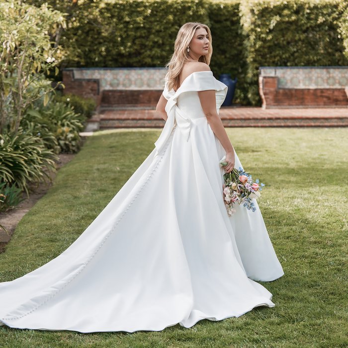 Allure Women's Bridal Collection W504