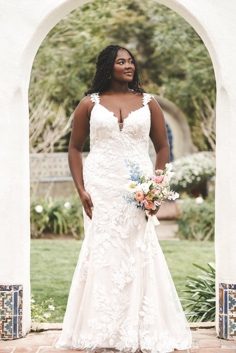 Allure Women's Bridal Collection W505