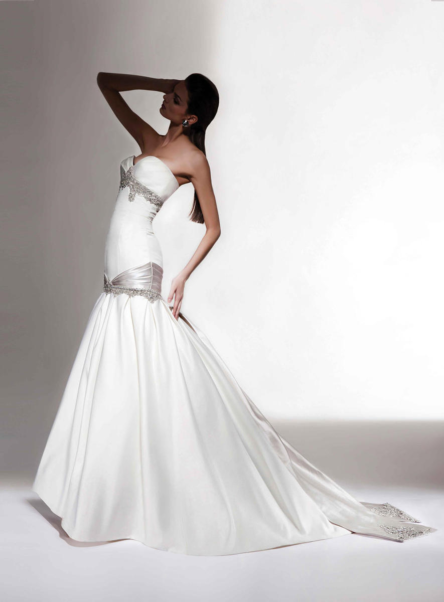 Bridal Clearance VH100-CL