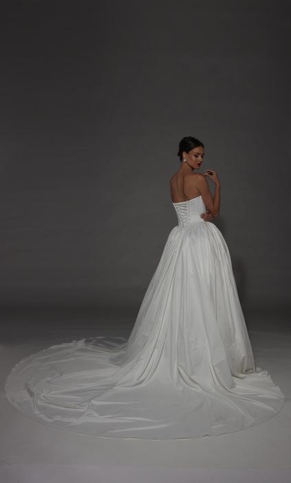 Alyce Wedding Dresses 7184