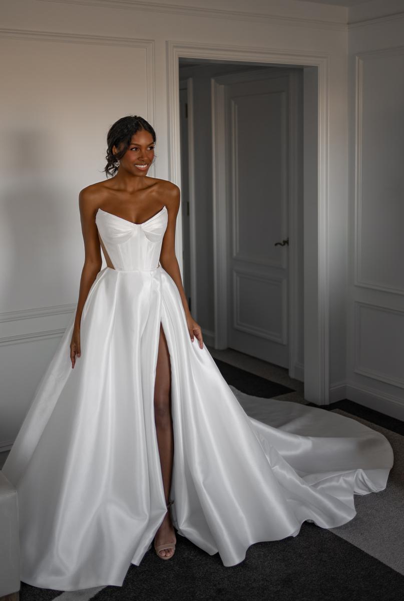 Elizabethジョルジオアルマーニ　パーティドレス　シルク100% Blanche Bridal Alix Castle Couture