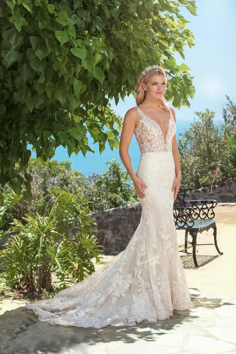 Bridal Gowns 2371