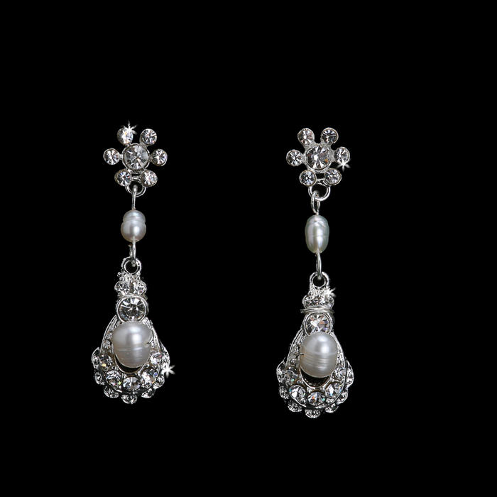 Cultured Pearl Earrings E821
