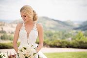 1021 Ivory Lace/Ivory Gown/Porcelain Tulle Illusion detail