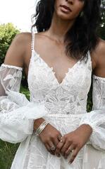 Aspen (iviv-iv) Ivory Lace And Tulle Over Ivory Gown Wit detail