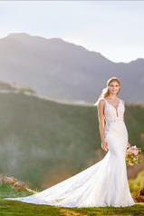 1122 Ivory Gown With Ivory Tulle Illusion front