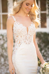 1128 Ivory Lace And Luxe Crepe With Ivory Panel And Ivo detail