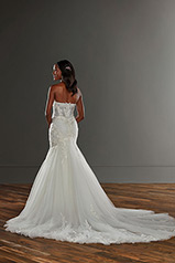 1211 Ivory Lace Ivory And Stone Tulle Over Honey Gown W back
