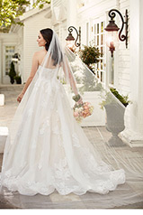 1232 Ivory Lace Tulle And Royal Organza Over Moscato Go back