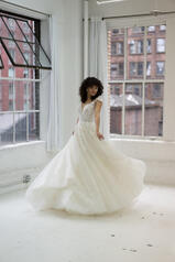 1371 (isiv-iv) Ivory Silver Lace And Ivory Tulle Over I front