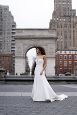 1387 (iv-iv) Ivory Gown With Ivory Tulle Plunge front