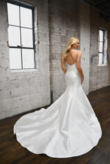 1387 (iv-iv) Ivory Gown With Ivory Tulle Plunge back