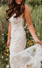 7312 (WH-WHT)White Lace And Tulle Over White Gown detail