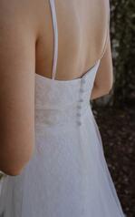 7295 (IV-IV)Ivory Lace And Tulle Over Honey Gown detail