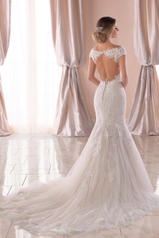6731 Ivory Lace/Tulle/Ivory Gown/Java Tulle Illusion back