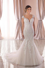 6731 Ivory Lace/Tulle/Ivory Gown/Java Tulle Illusion front