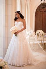 6776 Tulle/Moscato Royal Organza/Moscato Gown front