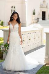 6793 Ivory Lace/Tulle/Ivory Gown/Ivory Tulle Illusion front