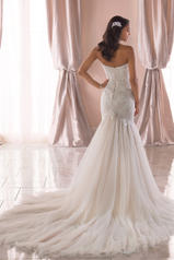 6816 Ivory Silver Lace/Ivory Tulle/Moscato Gown/Ivory T back