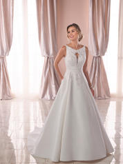 6825 Ivory Gown/Ivory Tulle Illusion front