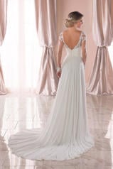 6843 Ivory Gown/Ivory Tulle Illusion back
