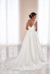 6850 Ivory Silver Lace Ivory Tulle and Regency Organza  back
