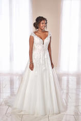 6850 Ivory Silver Lace Ivory Tulle and Regency Organza  front