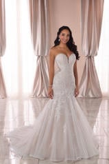 6875 Ivory Lace And Tulle Over Ivory Gown With Ivory Tu front