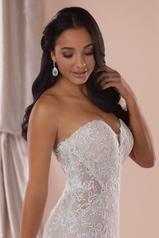 6875 Ivory Lace And Tulle Over Ivory Gown With Ivory Tu detail