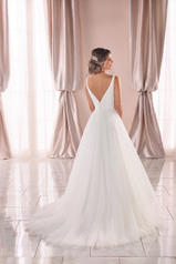 6964 White Gown With Java Tulle Plunge back