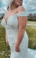 7272 (IVAL-IV)Ivory Lace And Tulle Over Almond Gown Wit detail