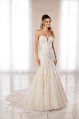 7092 Ivory Lace and Tulle over Ivory Gown with Ivory Tu front