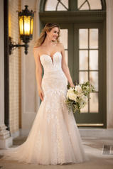 7092 Ivory Lace and Tulle over Ivory Gown with Ivory Tu front