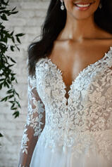 7317 (iviv-iv) Ivory Lace And French Tulle Over Ivory G detail
